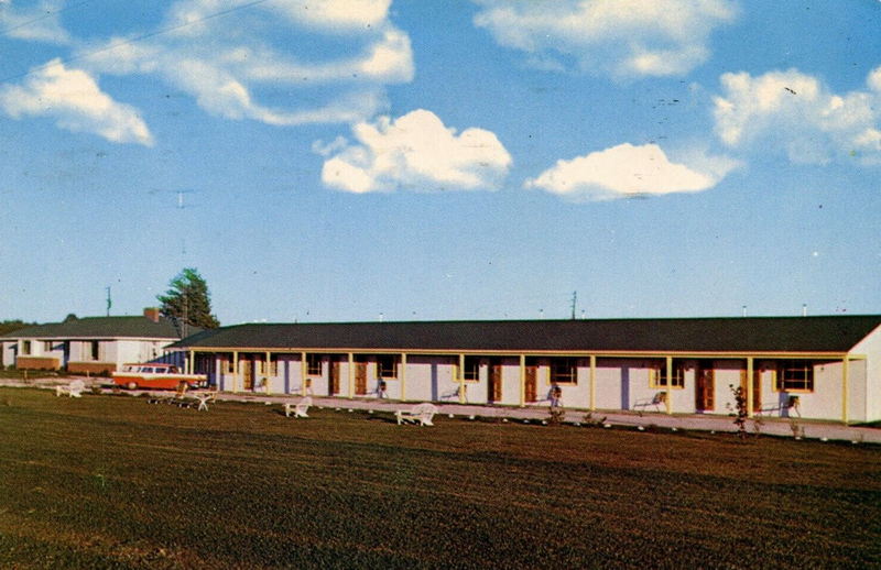 Green Acres Motel - Old Postcard (newer photo)